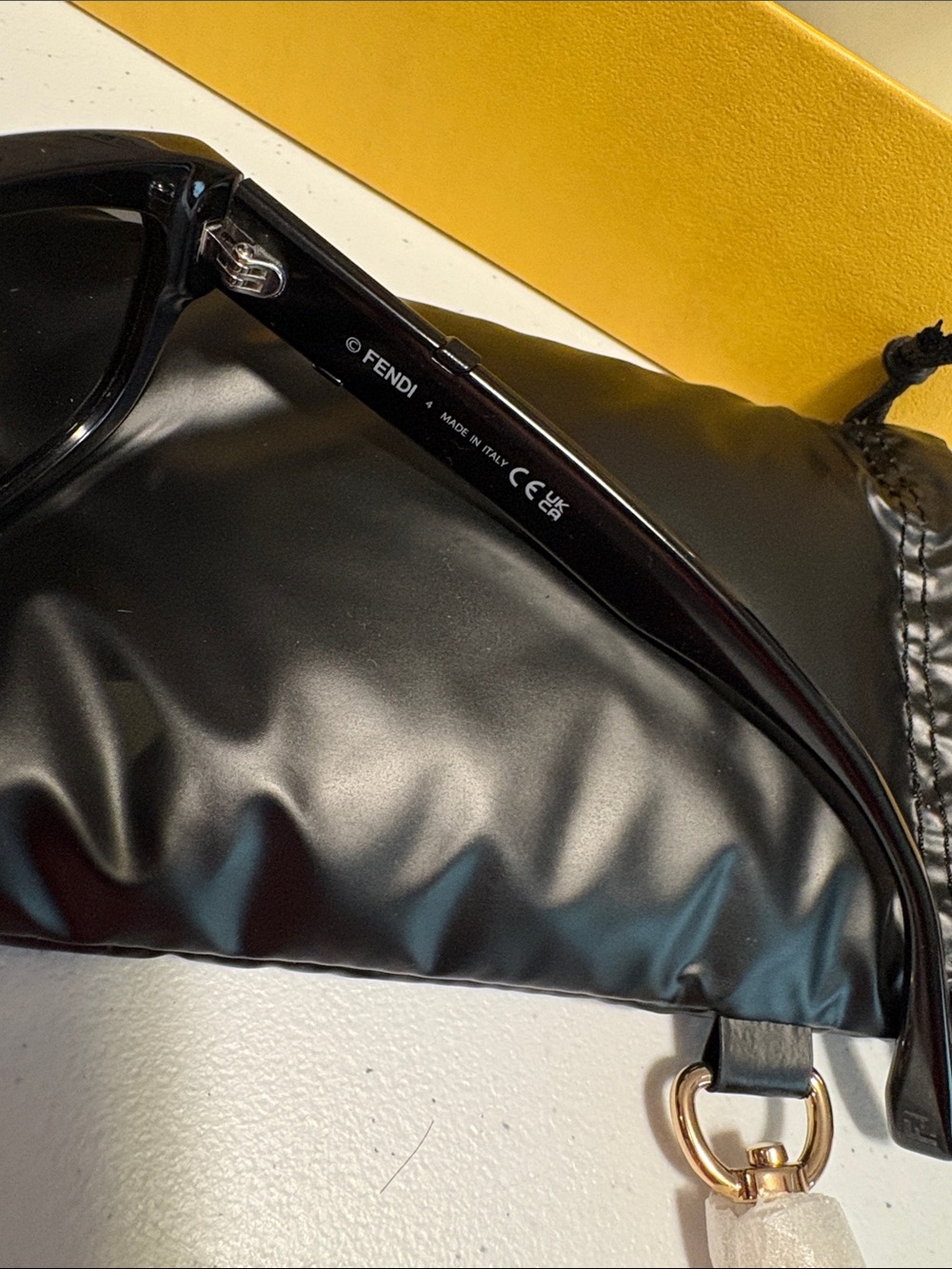 Fendi Diagonal FE40157I Black Sunglasses with Box & COA - Picture 5 of 13